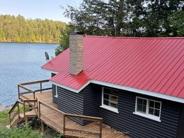 136 Frairs Bay Rd, Huron Shores, ON P0R 1L0