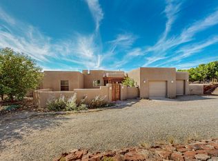 4 Domingo Pl, Santa Fe, NM 87508