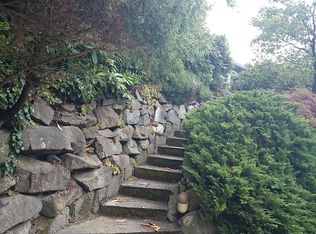 8230 Northrop Pl SW, Seattle, WA 98136