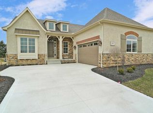 9625 Fair Oaks Dr, Powell, OH 43065