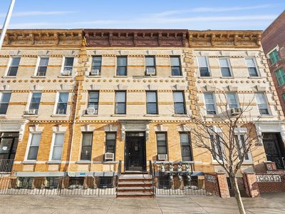 30-27 42nd St #1, Astoria, NY, 11103