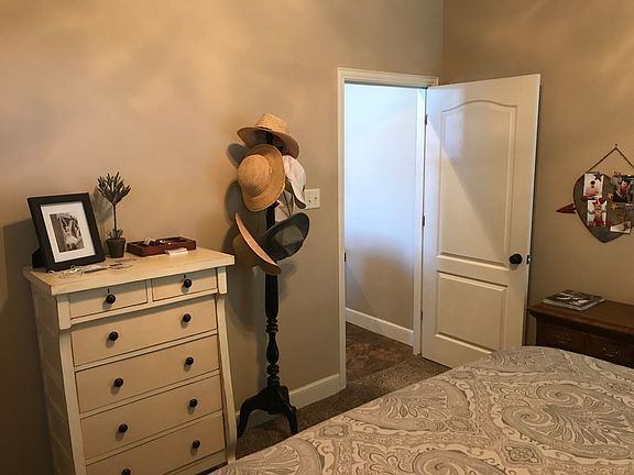 5th image of 3925 Carrera Ln