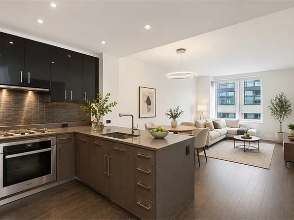 50 Riverside Blvd APT 6D, New York, NY 10069