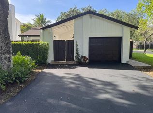 13607 SW 117th Ln, Miami, FL 33186