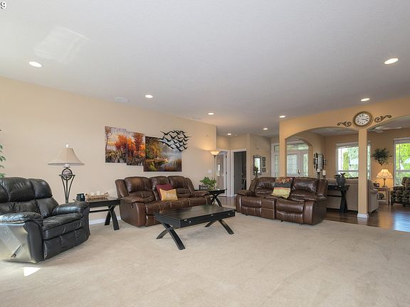 5th image of 1188 E Caples Ct