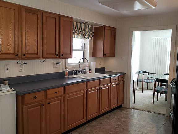 4th image of 5609 Mary Dr