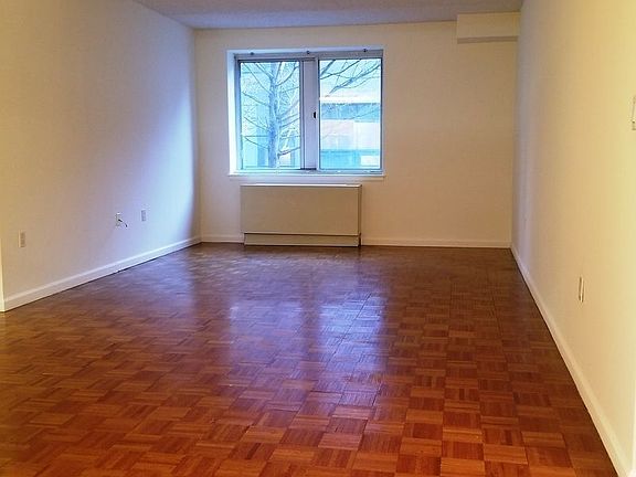 4th image of 50 Battery Pl APT 1N