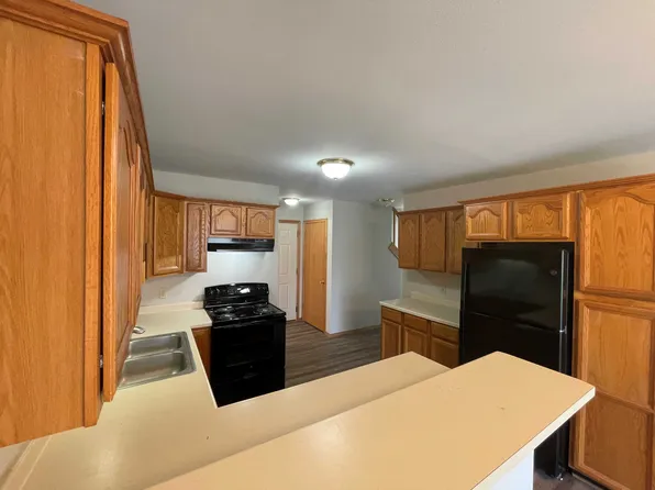 side x side townhouse duplex, N7743N7745 Maple Ridge Rd #N7745, Oconomowoc, WI 53066