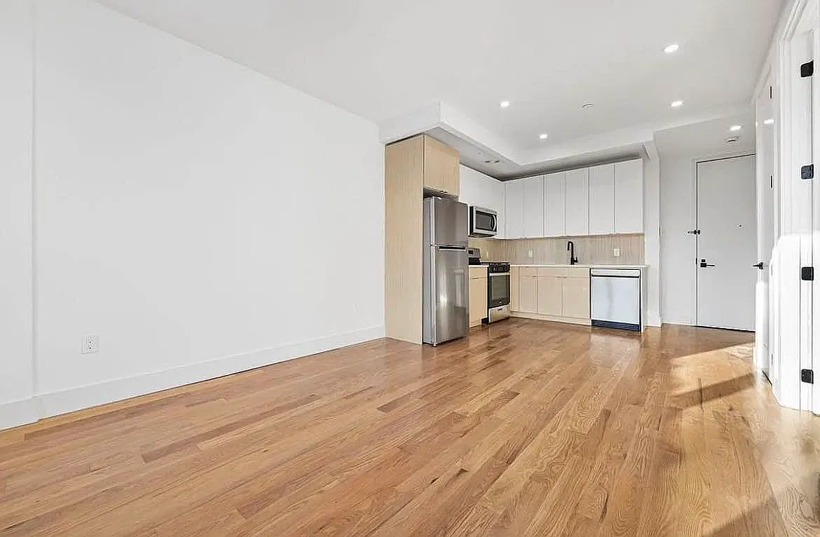56 East 21st Street — Photo 3