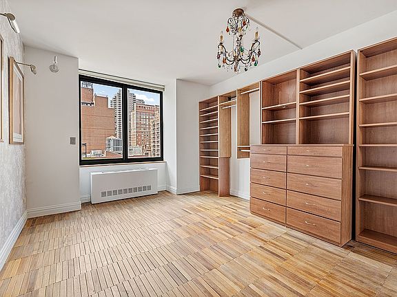 4th image of 300 E 85th St APT 1002