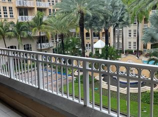 3001 NE 185th St APT 326, Aventura, FL 33180
