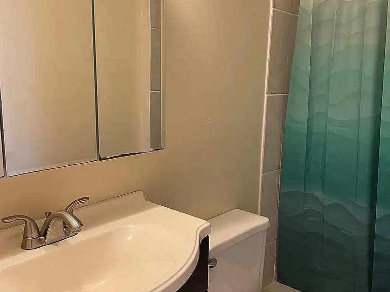 22354 Stablehouse Dr — Photo 3