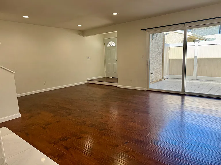 4325 W 182nd St #26 — Photo 4