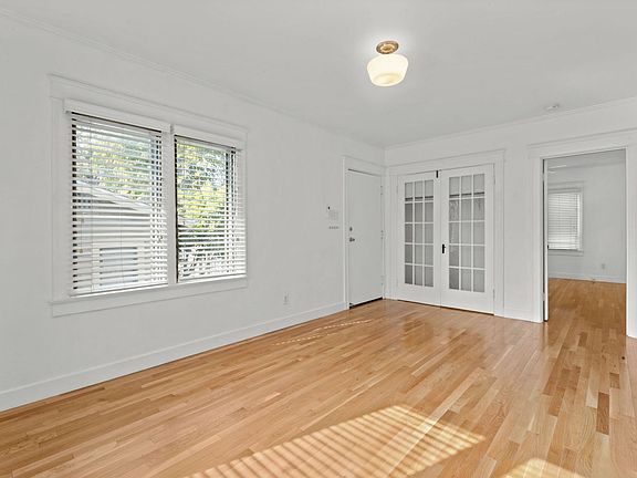 3rd image of 1712 1/2 Echo Park Ave