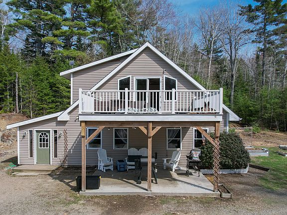 2nd image of 18 Deer Ridge Lane