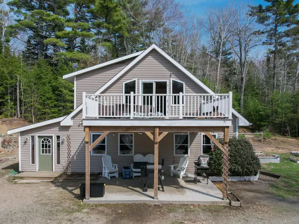 18 Deer Ridge Lane, Surry, ME 04684