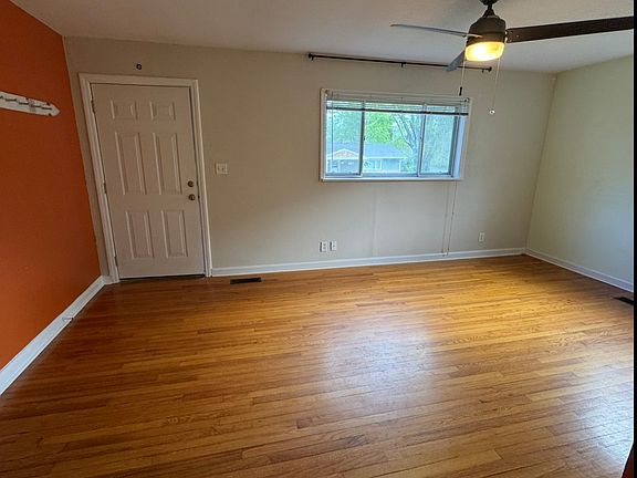 5th image of 1608 W 52nd St