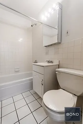 Rented by Bond New York | media 9