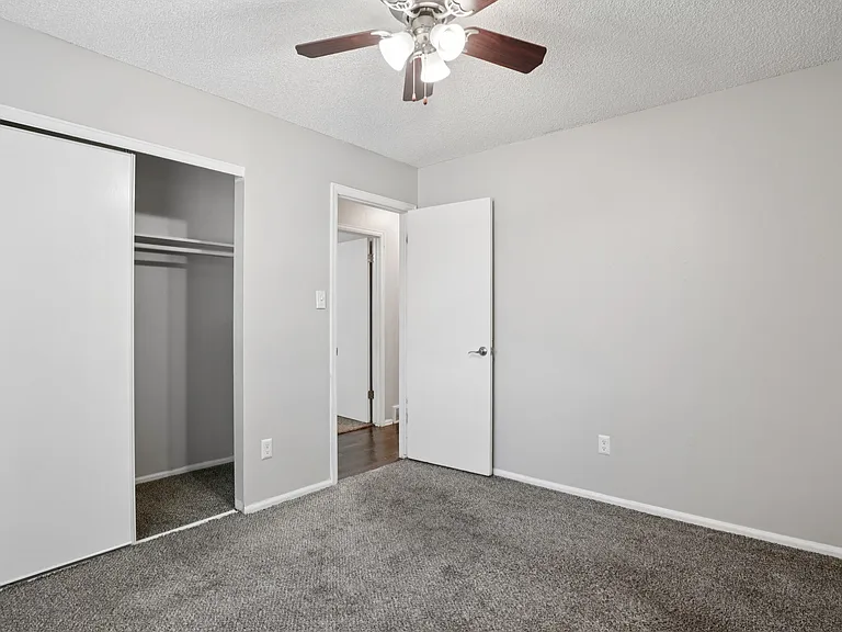Aspen Townhomes — Photo 12