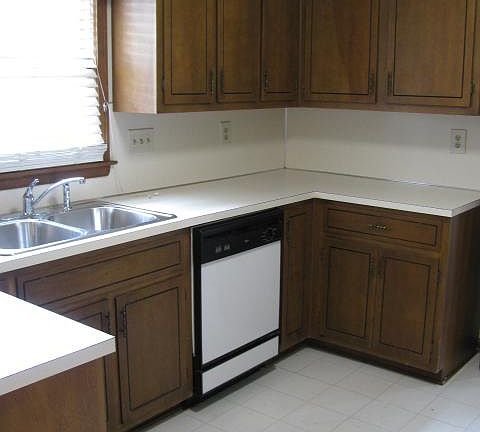 Another view of kitchen