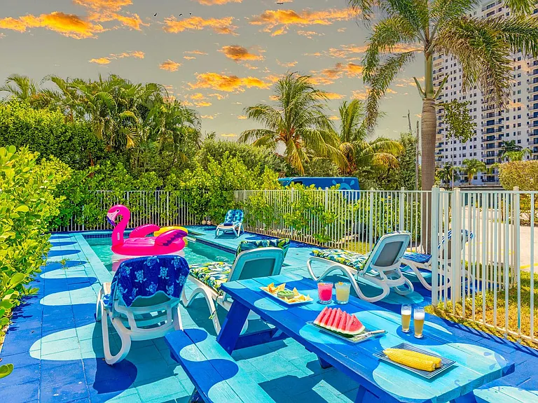 809 S Ocean Dr #ID1227349P — Photo 42