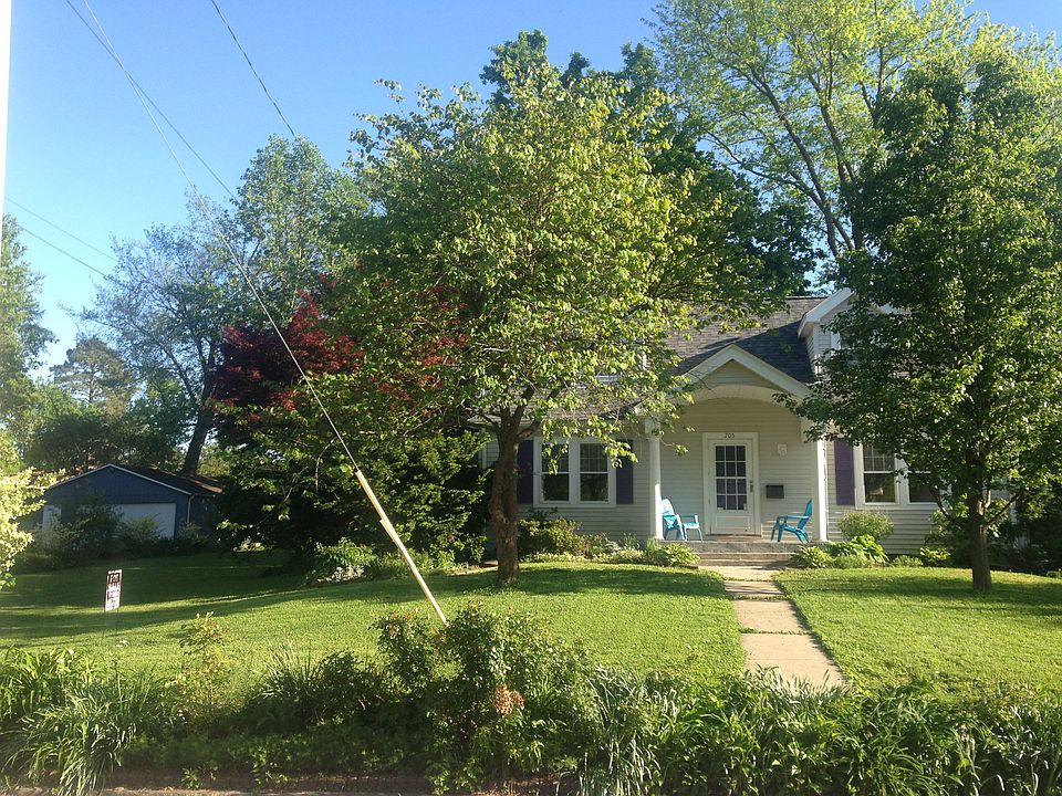 1940s Cape Cod - Double Lot