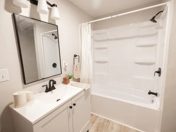 2410 Central Ave #1/2, Anderson, IN 46016