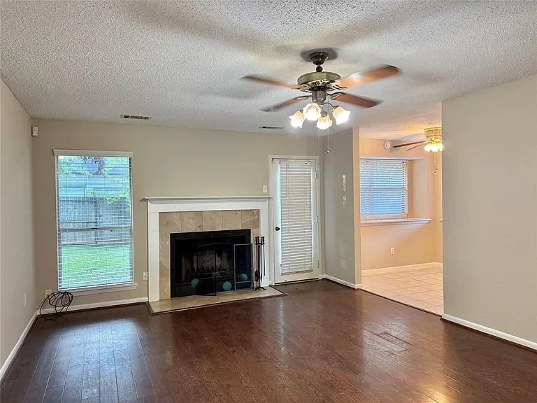 2923 Cottonfield Way — Photo 14