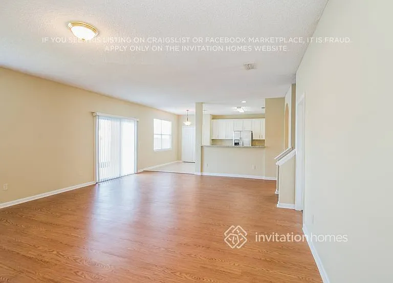 1656 Hawkins Cove Dr E — Photo 5