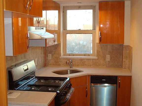 5th image of 1495 E 28th St #7