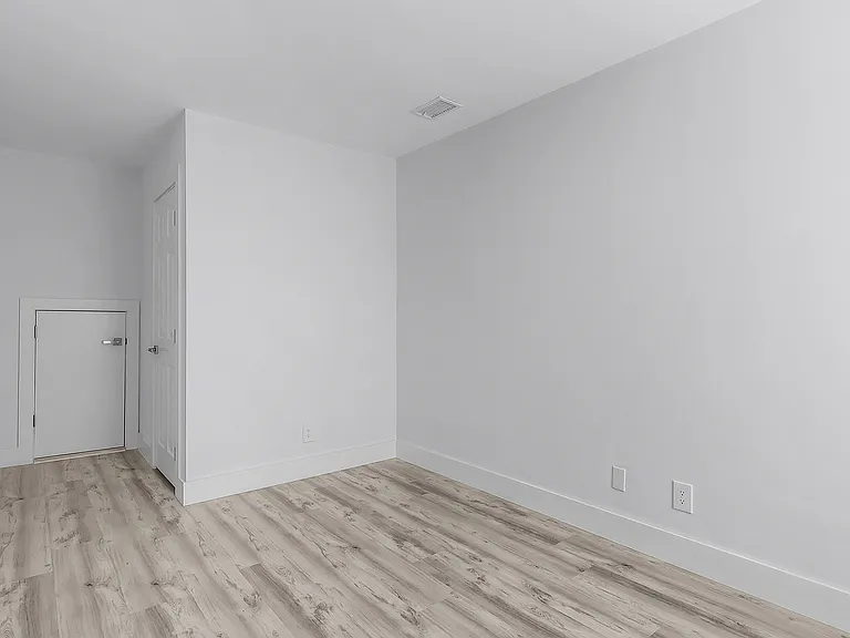 11903 Apache Ave #3 — Photo 34