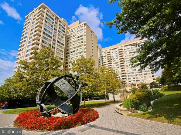 4515 Willard Ave APT 2417, Chevy Chase, MD 20815
