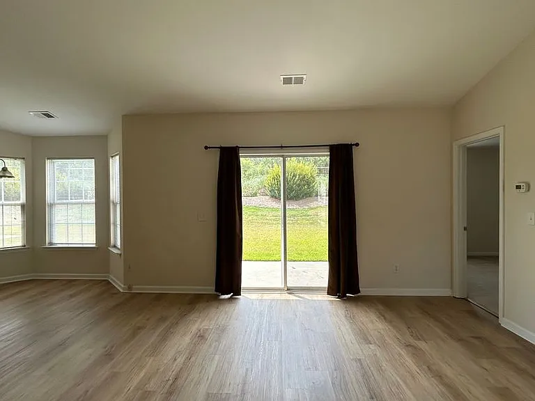953 Wyndfall Dr SW — Photo 8