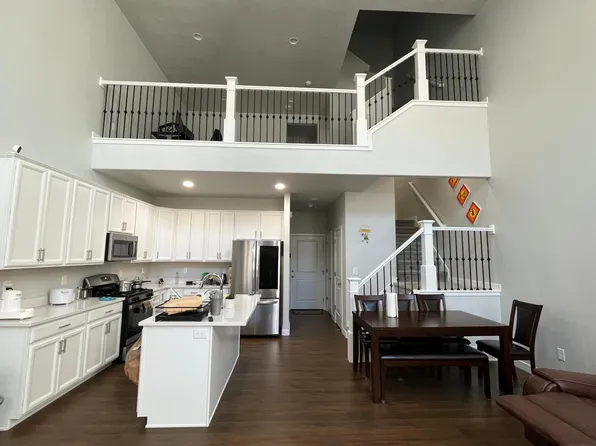 15141 S Reins Way, Bluffdale, UT 84065