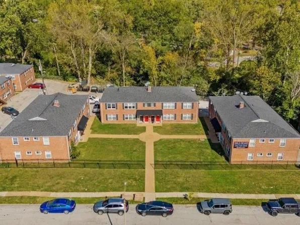 7723 Wild Plum Ln, Saint Louis, MO 63130