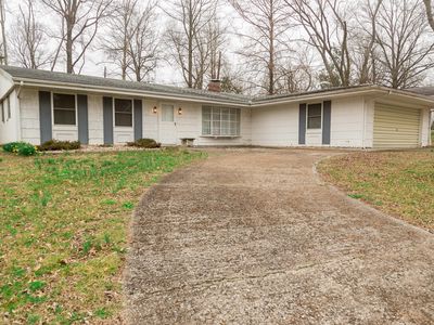 1002 W Laurel St, Carbondale, IL, 62901