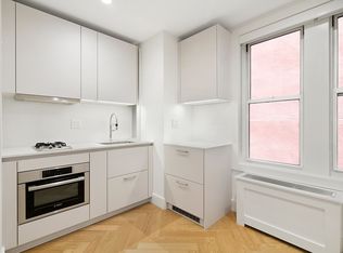 220 W 24th St #2202K, New York, NY 10011