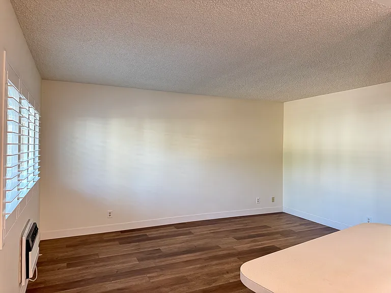 88 El Nido Ave #3 — Photo 7
