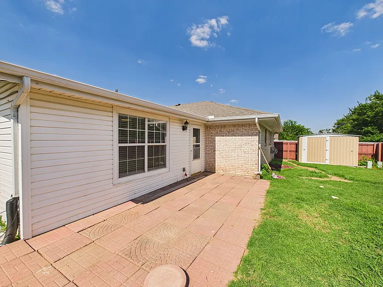 6308 NW Taylor Ave — Photo 24