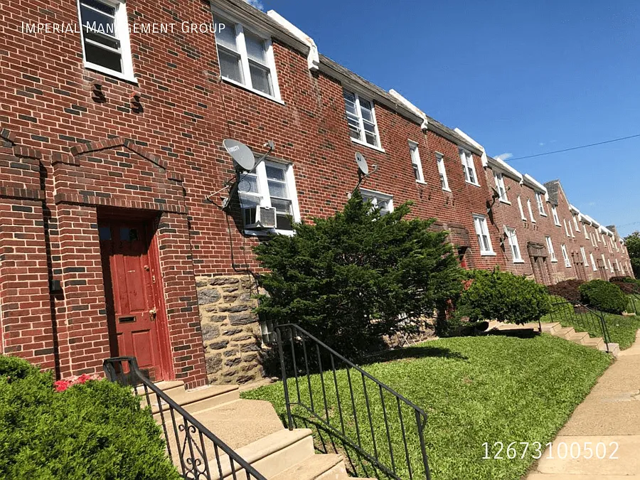 Washington Lane Duplexes - Apt. 6323-A — Photo 1