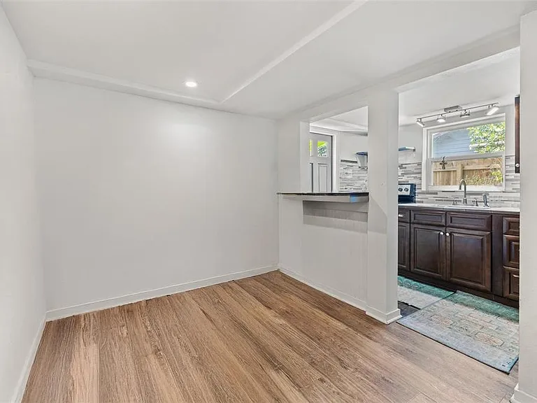 2501 1/2 Oakdale St S #2 — Photo 10