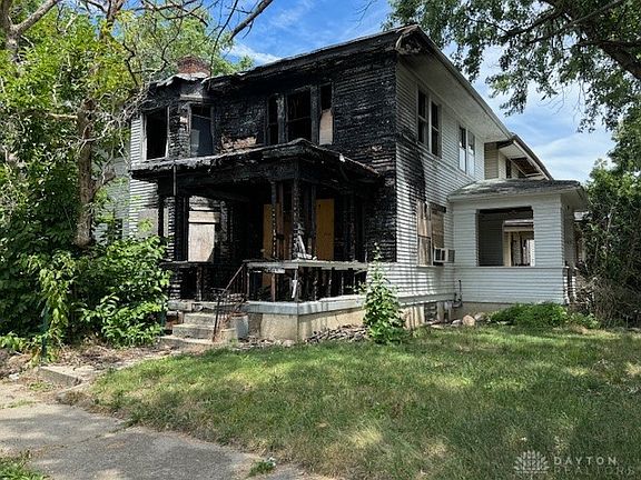 4th image of 827 Ferndale Ave