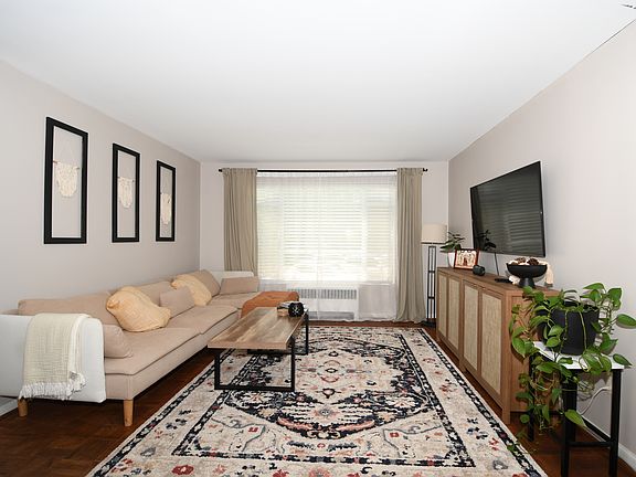2nd image of 10313 Montrose Ave APT 101