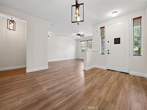 5th image of 28565 Herrera St #100
