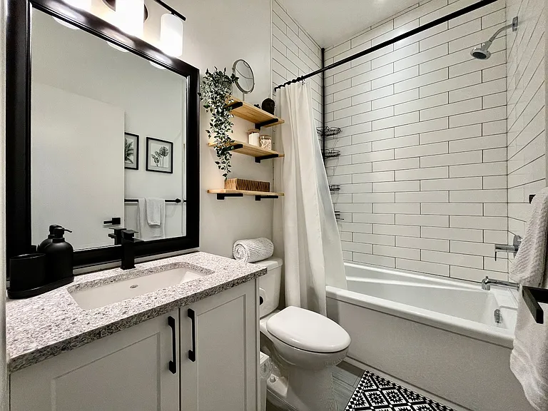 595 Pandora Ave #203 — Photo 11