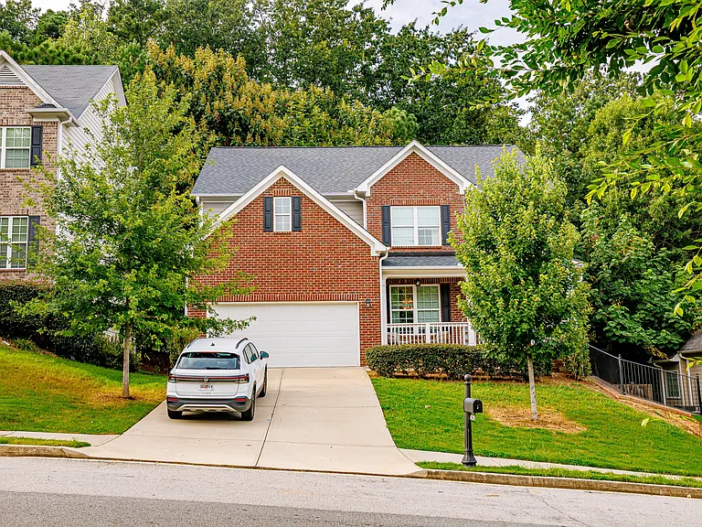 439 Vinings Vintage Cir — Photo 1