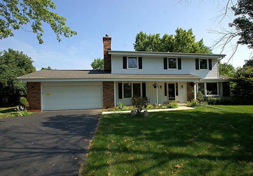 1st image of 16780 W Salentine Dr