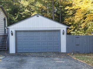 26 Brian St, Sandown, NH 03873