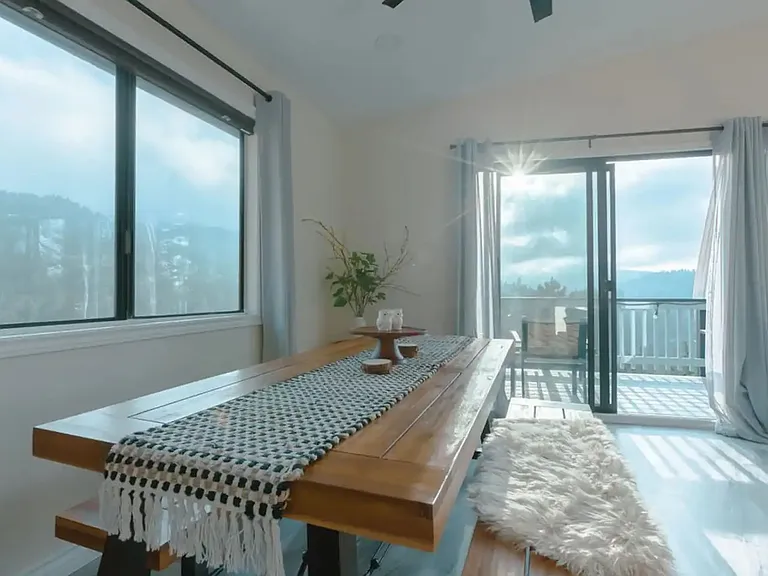 805 Berne Dr — Photo 2