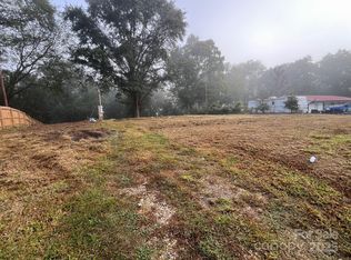 253 Davis Lake Rd, Forest City, NC 28043